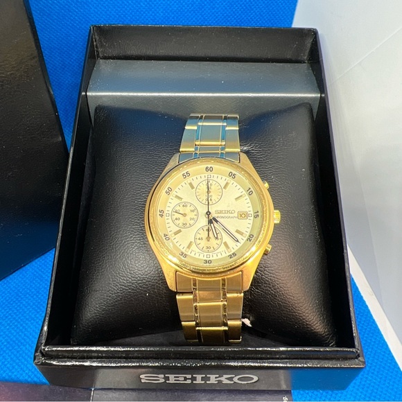 Seiko 7T32 Chronograph Gold tone Vintage Watch 482988 - Picture 2 of 16